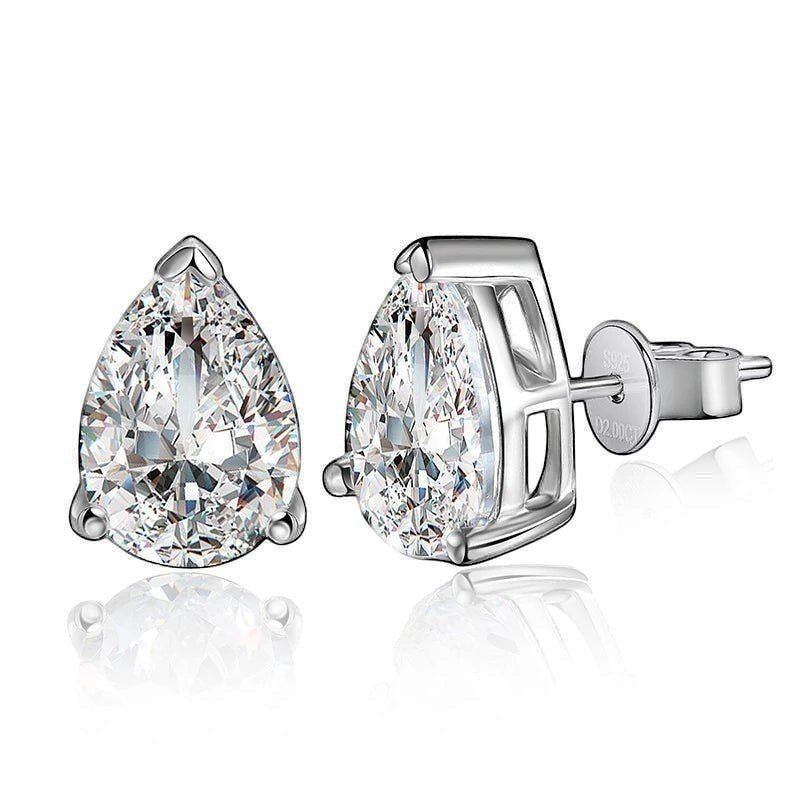 D Color VVS1 pear-cut moissanite stud earrings from Bee-Bees in 925 sterling silver.